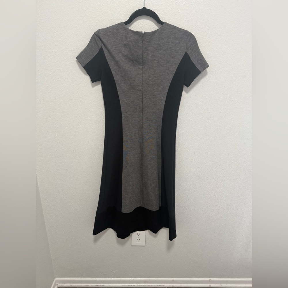 DKNY Women's Gray and Black Midi Dress Size 0 - Picture 3 of 4